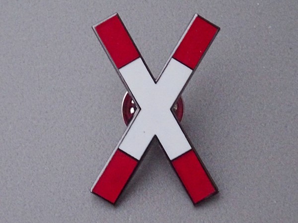 Picture of St. Andrews cross, 1:32